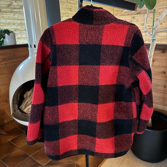 Old Navy Women's Oversized Red and Black Plaid Fleece Button up Jacket - Picture 2 of 3